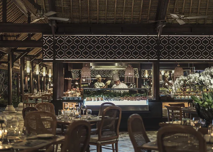 Four Seasons Bali At Bay Resort Jimbaran (Bali)